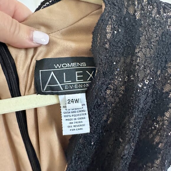 Alex Evenings Women's Plus 24W Black Lace Evening Dress with Sequins NWT - Picture 7 of 10